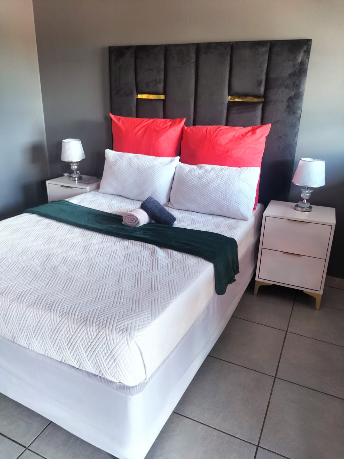 Room 9 Bed